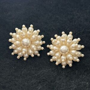 Vintage Pearl Earrings/ Plastic Earrings/ Round Beading Floral Motives/